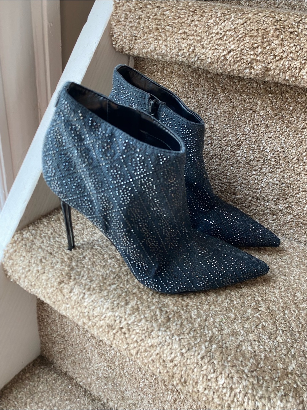 Women’s Guess Stiletto Booties